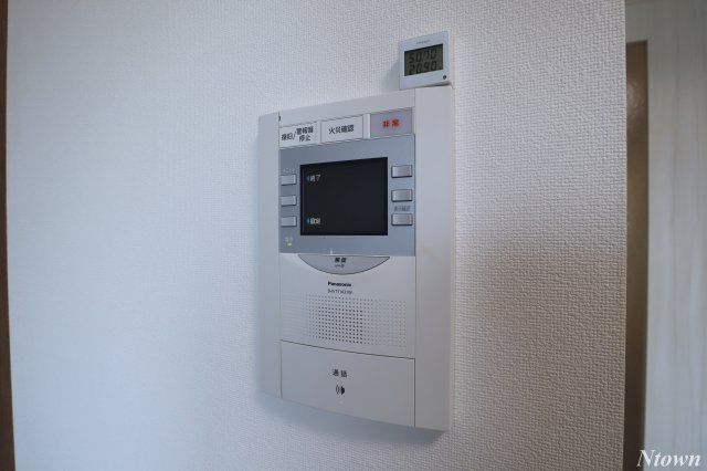 セキュリティ　モニター付きインターホンです