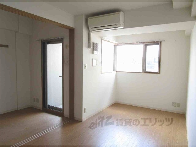 居室・リビング　洋室