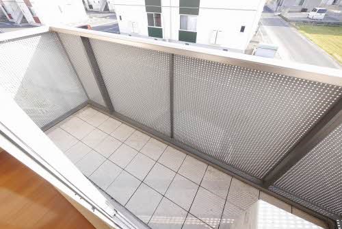 バルコニー　※別号室の写真です。バルコニーも日当たり良好です