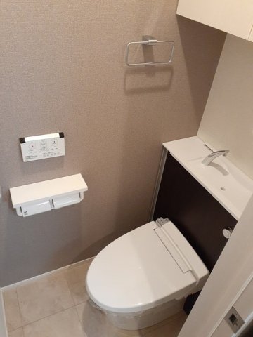 トイレ　落ち着いたトイレです