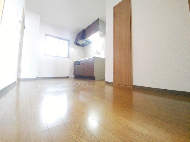 居室・リビング　６帖のダイニングスペース