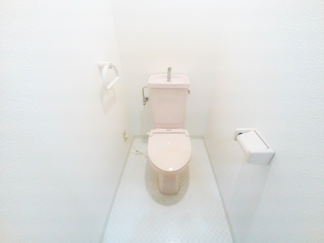 トイレ　ウォシュレット設置が出来る綺麗なトイレ