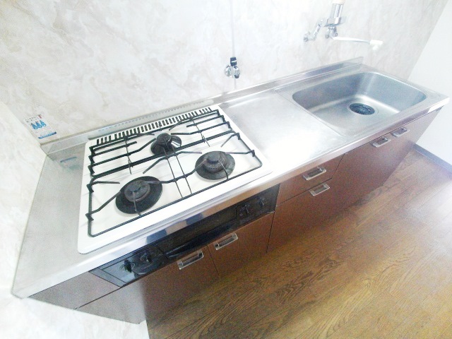 キッチン　システムキッチン付き