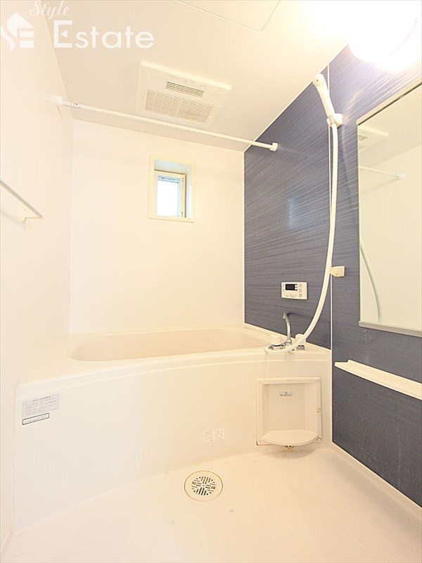 バス・シャワールーム　バスルーム