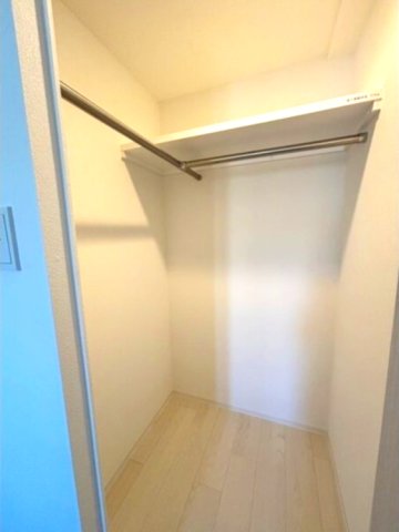 収納　ウォークインクローゼット