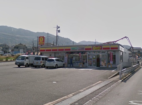 コンビニ　デイリーヤマザキ（コンビニ）まで1983m