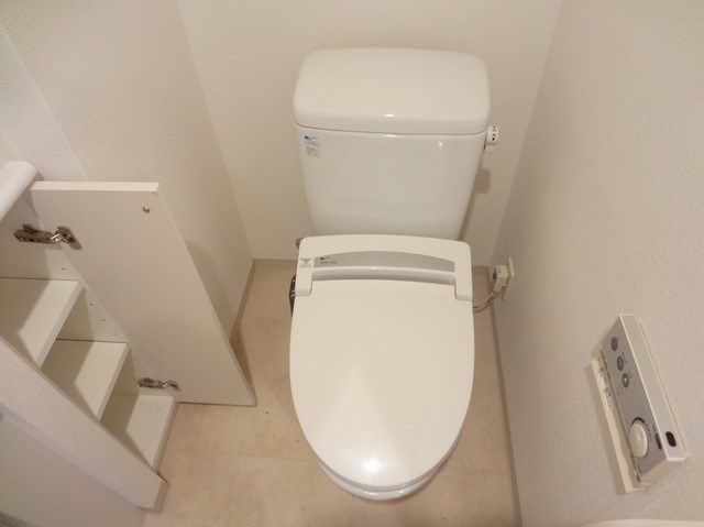 トイレ　同マンション別部屋参照。