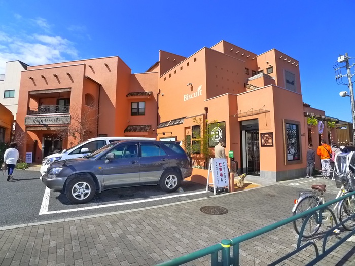 飲食店　ビスキュイ(お菓子屋)（飲食店）まで120m