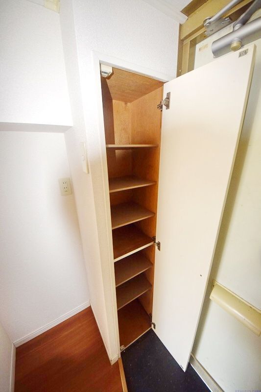 収納　シューズボックス