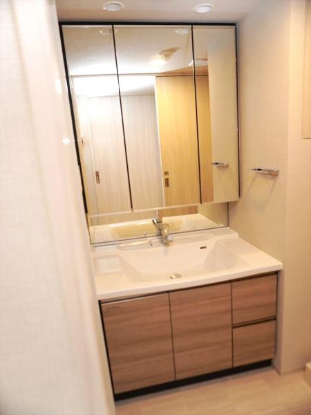 洗面設備　洗面所