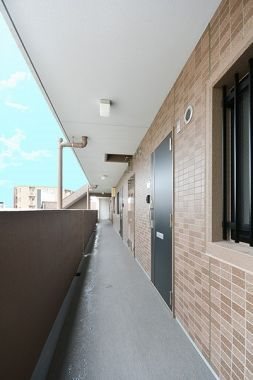 玄関　※同じ物件の他のお部屋の写真です※