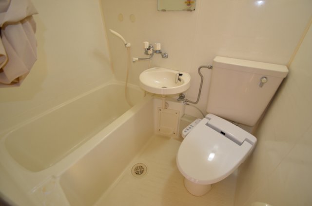 バス・シャワールーム　３点ユニット