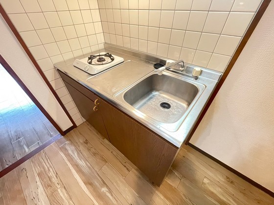 キッチン　※別部屋の写真です