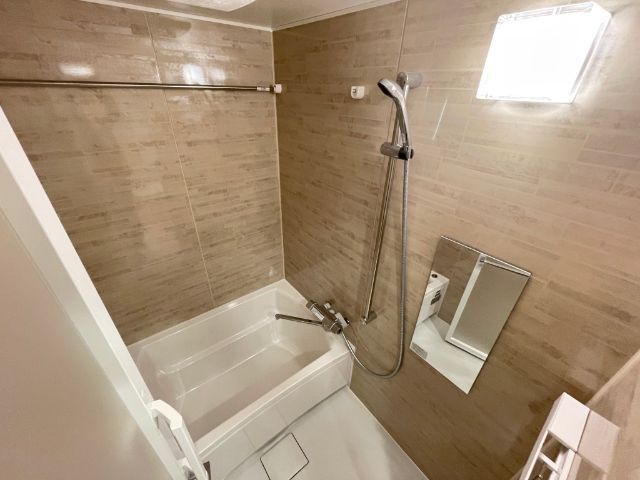 バス・シャワールーム　別号室の参考写真