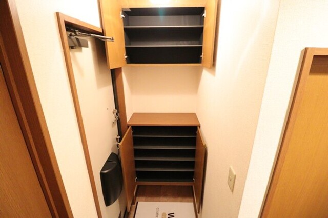 収納　シューズボックス