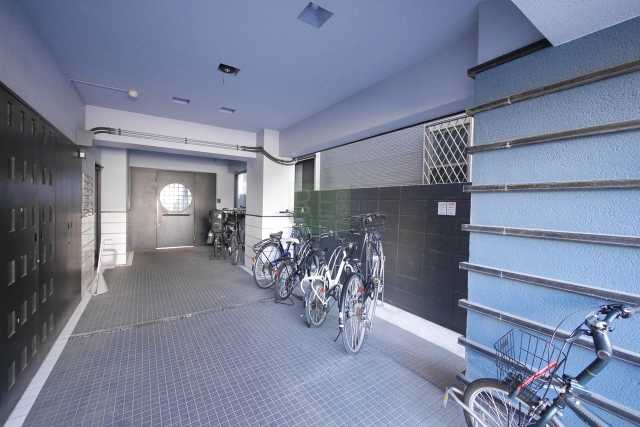 エントランス　バース