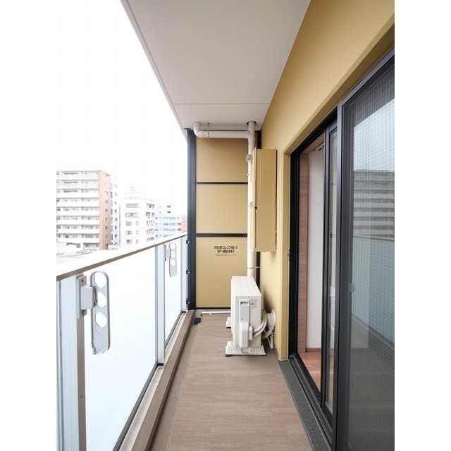 バルコニー　※同タイプ写真転用