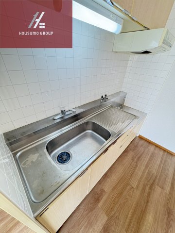 キッチン　同施工会社・同型モデルの室内です。（参考写真・イメージ写真）