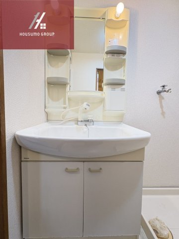 洗面設備　同施工会社・同型モデルの室内です。（参考写真・イメージ写真）