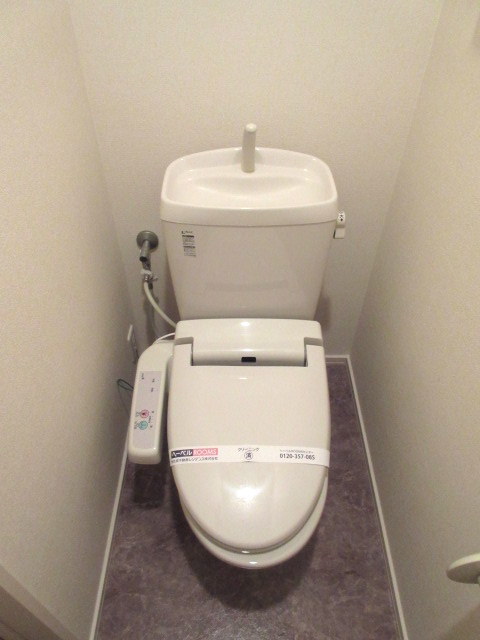 トイレ　★ウォシュレット付トイレです♪