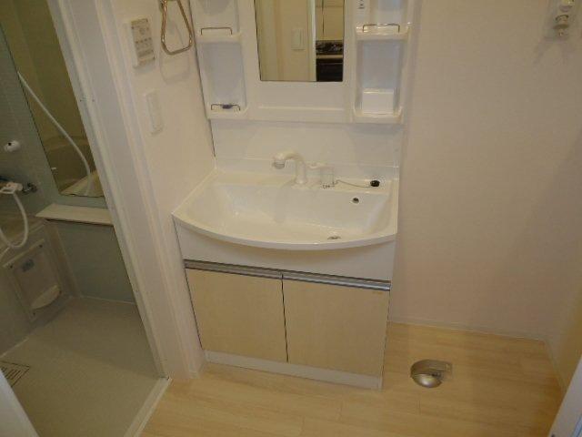 洗面設備　洗髪洗面化粧台