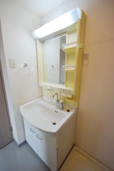 洗面設備　★朝の身支度はかどります★