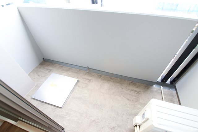 バルコニー　※別室の参考写真の為、現況優先です。