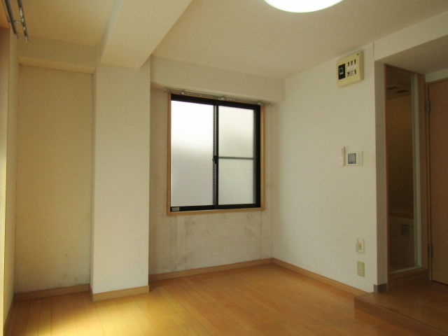 居室・リビング　別室参考写真