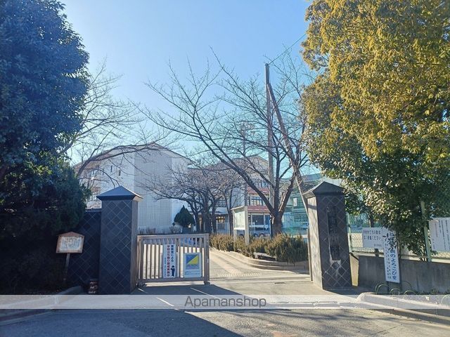 小学校　蕨市立北小学校（小学校）まで196m