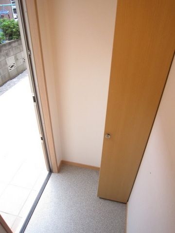 玄関　別部屋参考写真