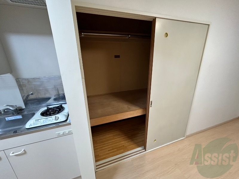 収納　寝室のクローゼットにもたくさん収納出来ますね！