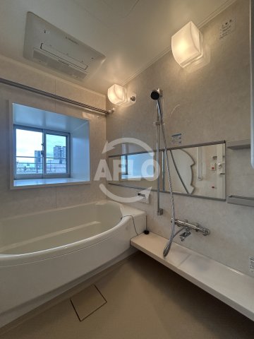 バス・シャワールーム　ディーグラフォート大阪NYタワー肥後橋　浴室