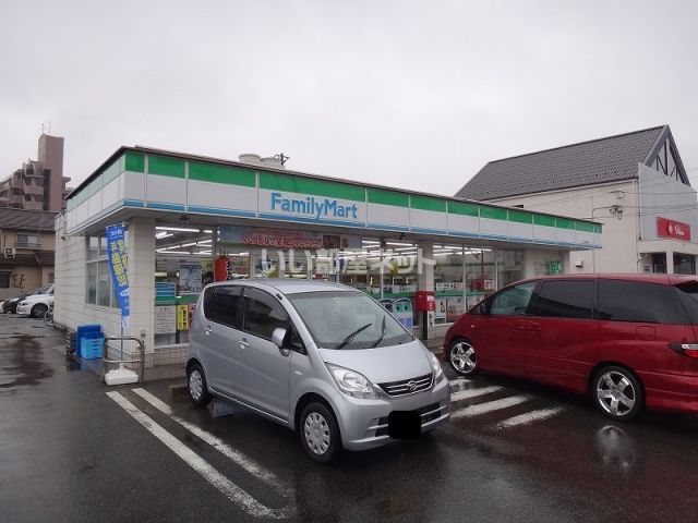 コンビニ　フォミリーマート　江南寄木店（コンビニ）まで674m