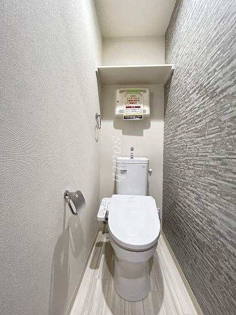 トイレ　ウォシュレット付きのトイレ