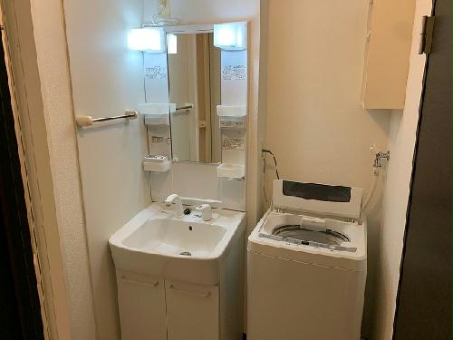 洗面設備　独立洗面台付きです♪