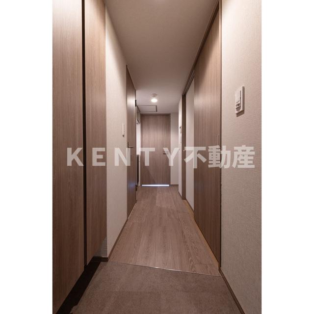 玄関　収納もある玄関です