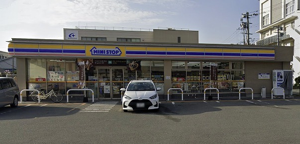 コンビニ　ミニストップ 久留米荘島町店（コンビニ）まで442m