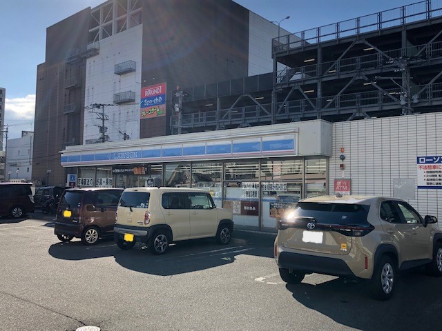 コンビニ　ローソン宮崎大淀四丁目店（コンビニ）まで552m