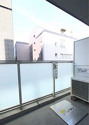 バルコニー　お洗濯にも便利なバルコニー付き