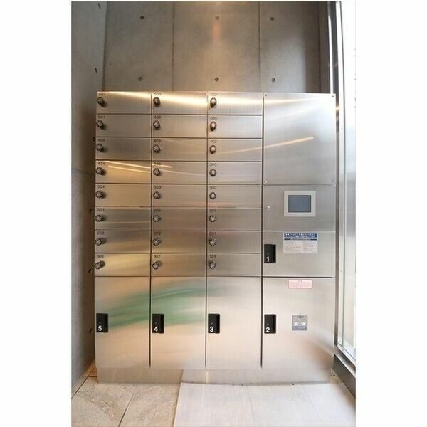 ロビー　■宅配ＢＯＸ