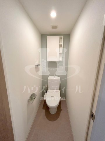 トイレ　別号室参考写真です