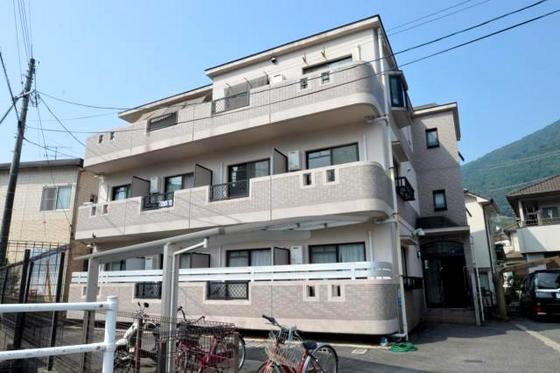 建物外観　人気のバストイレ別、室内洗濯機置場有り♪