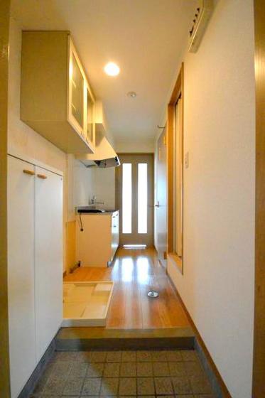 玄関　角部屋が募集中です♪