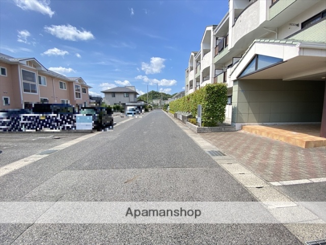 その他　前面道路（その他）まで0m