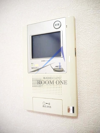 セキュリティ　モニター付きインターホンです。