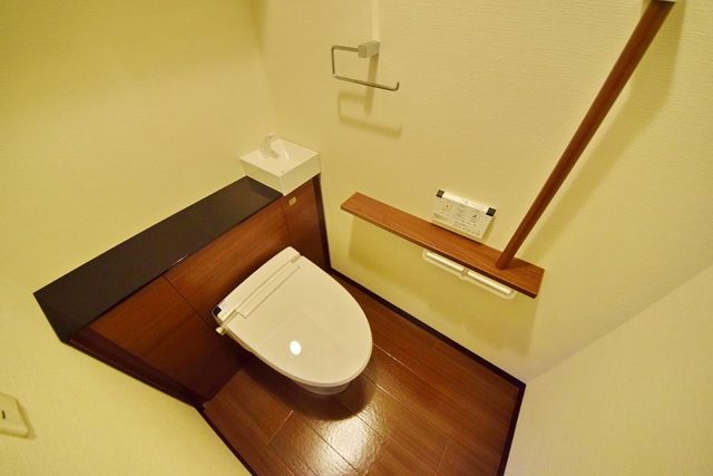 トイレ　★洗浄機付きトイレ★