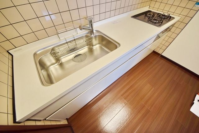 キッチン　★３口ガスコンロシステムキッチン★