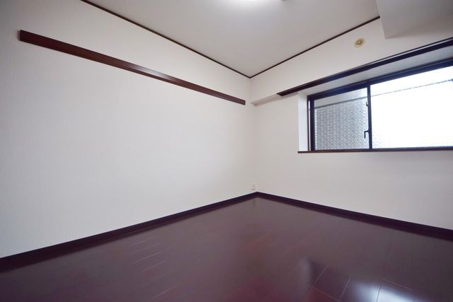 居室・リビング　★６．２帖の洋室です★