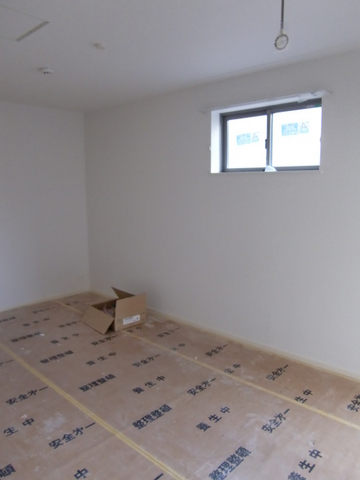 居室・リビング　2面採光のお部屋