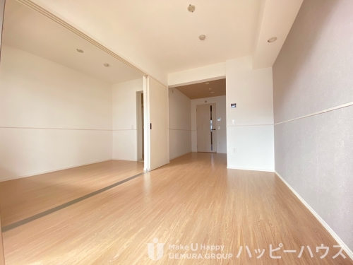 居室・リビング　※別部屋のため、参考画像です。